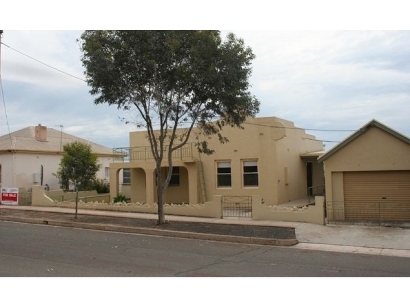 24 Wells Street, Streaky Bay SA 5680