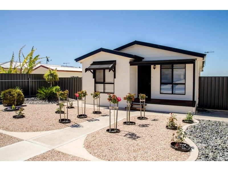10 Wharff Street, Streaky Bay SA 5680