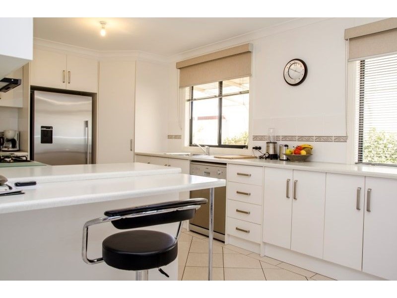 10 Wharff Street, Streaky Bay SA 5680