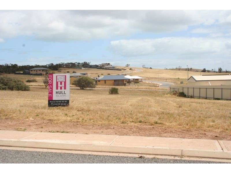 8 Herbert Edwards Drive, Streaky Bay SA 5680
