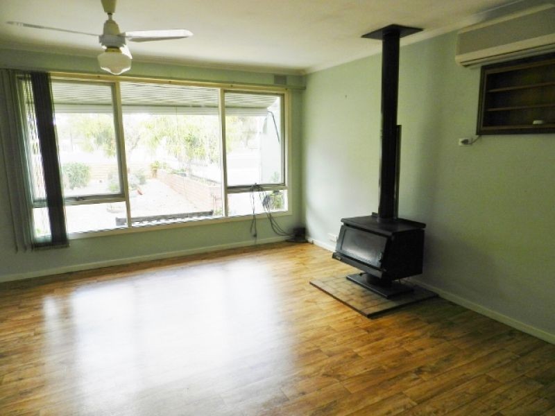 24 Bay Road, Streaky Bay SA 5680