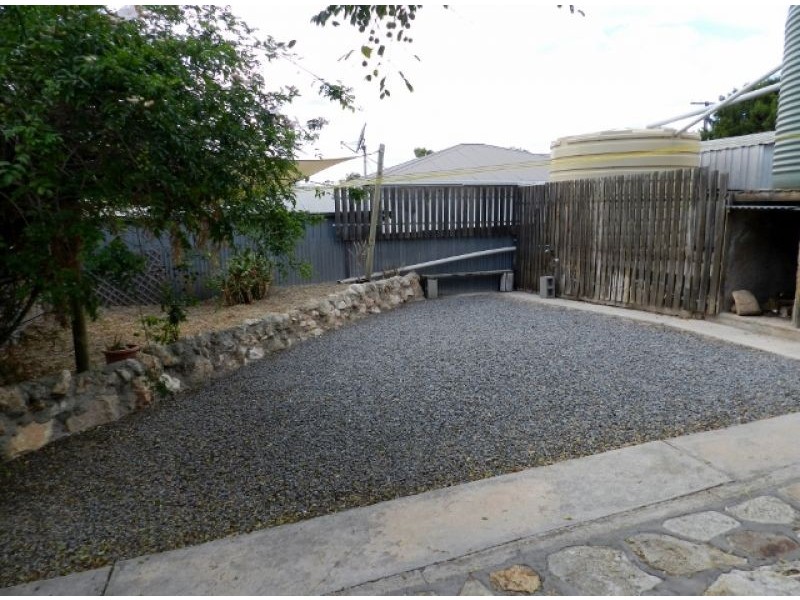 24 Bay Road, Streaky Bay SA 5680