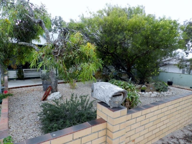 24 Bay Road, Streaky Bay SA 5680