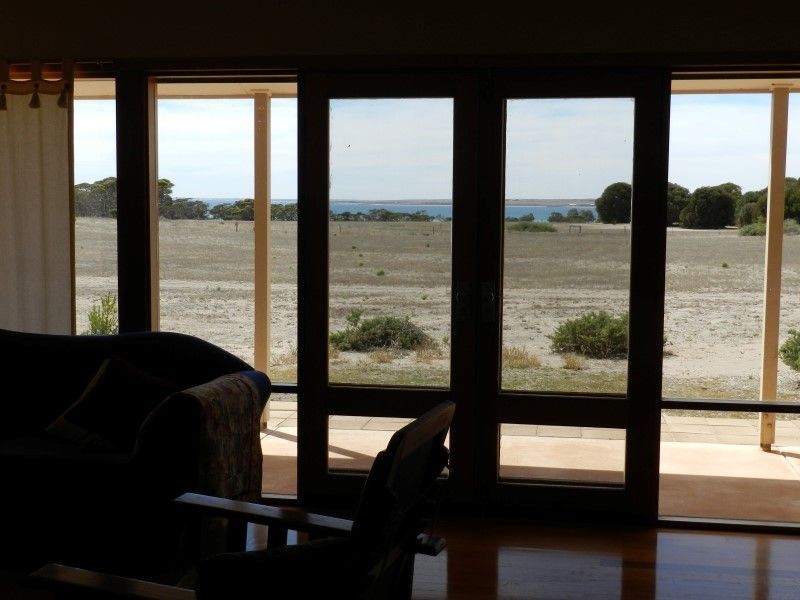 96 Woodlawn Road, Streaky Bay SA 5680