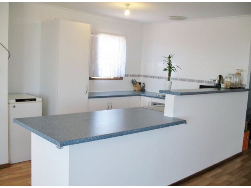 8 Johnson Street, Streaky Bay SA 5680