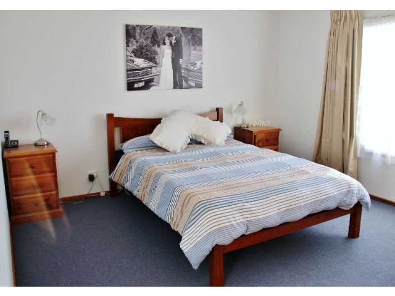 8 Johnson Street, Streaky Bay SA 5680