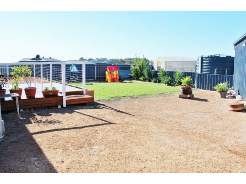 8 Johnson Street, Streaky Bay SA 5680