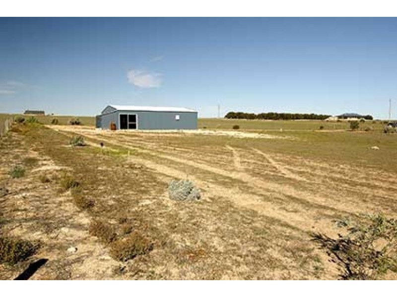 9 Mabie Road, Streaky Bay SA 5680