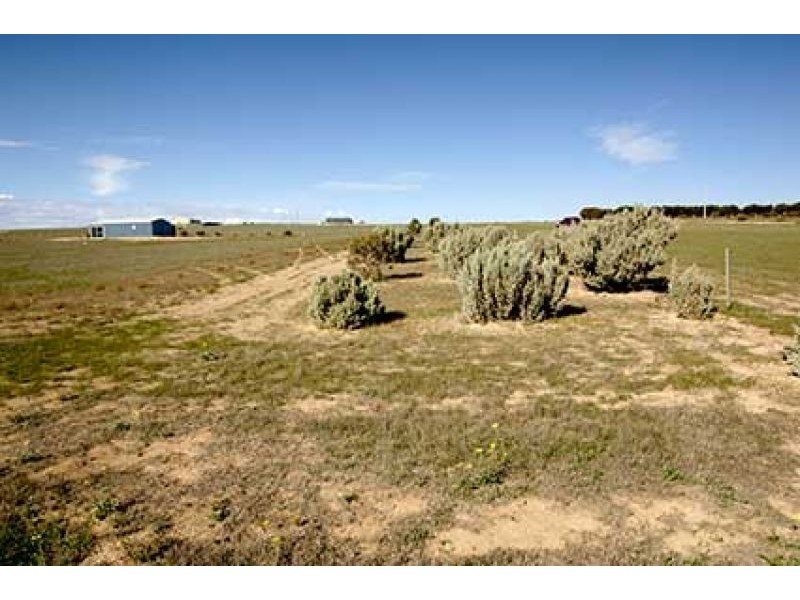 9 Mabie Road, Streaky Bay SA 5680