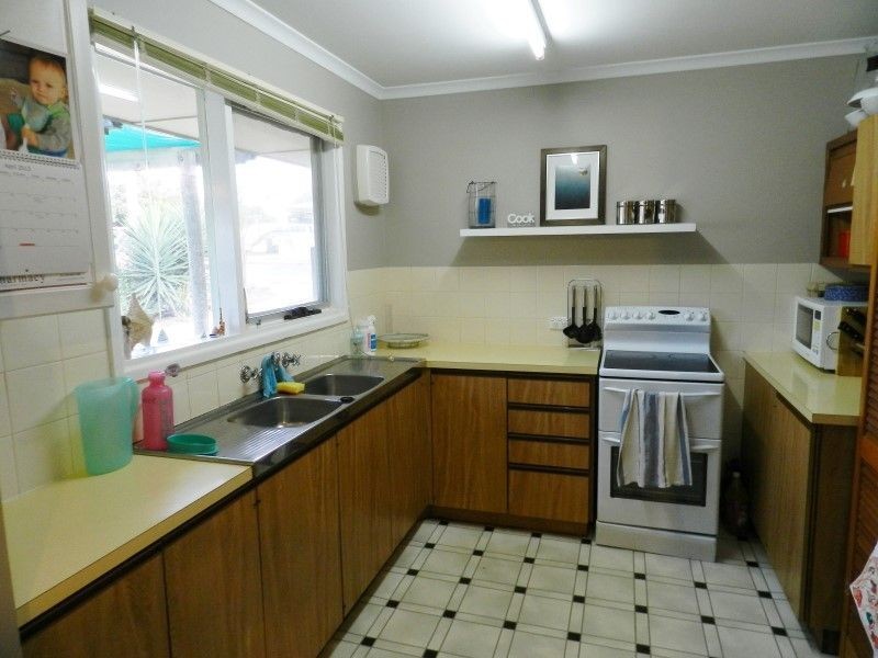 34 Elizabeth Street, Streaky Bay SA 5680