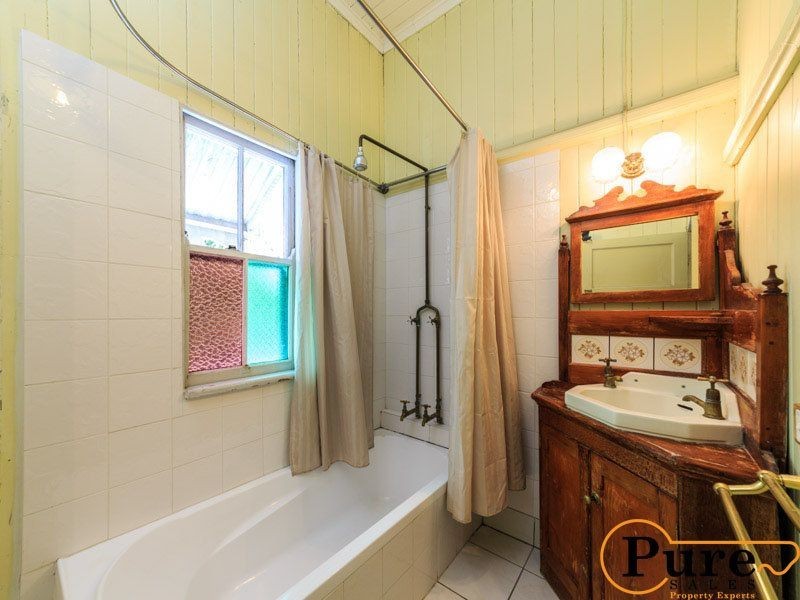 1A McLean Street, North Ipswich QLD 4305