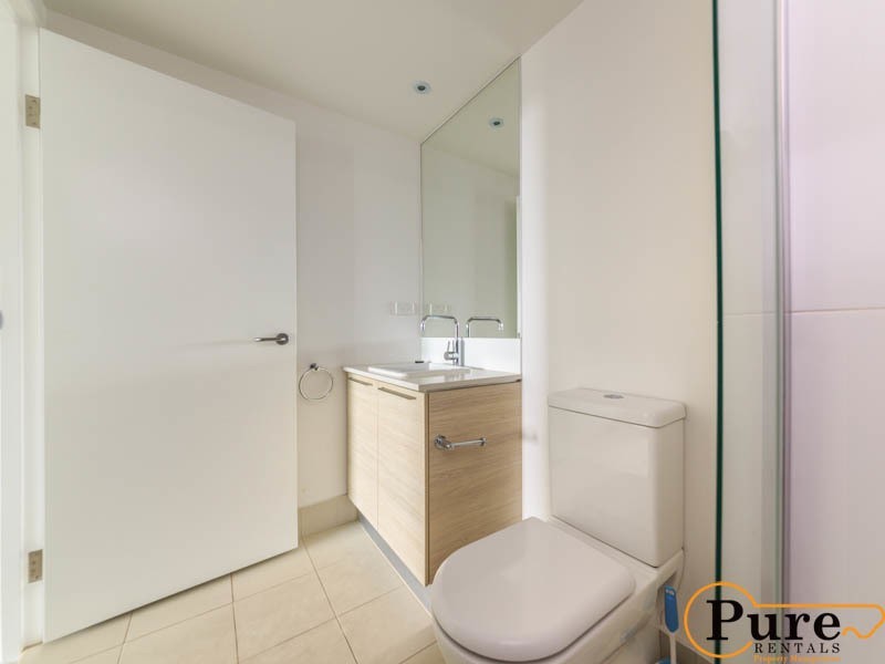 10702/8 Harbour Road, Hamilton QLD 4007