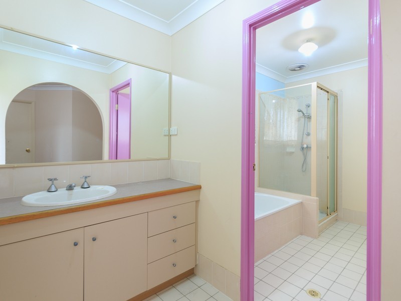 49 Bordeaux Street, Eight Mile Plains QLD 4113