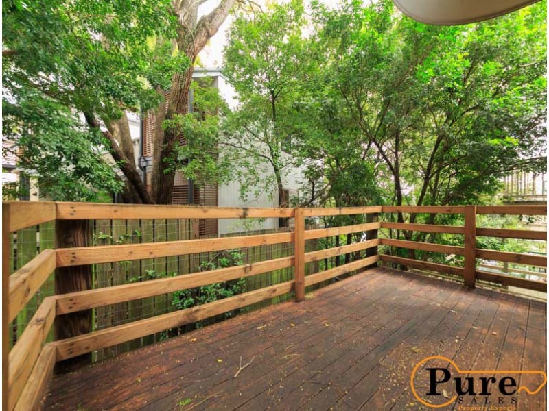 2/26  Wyndham Street, Herston QLD 4006