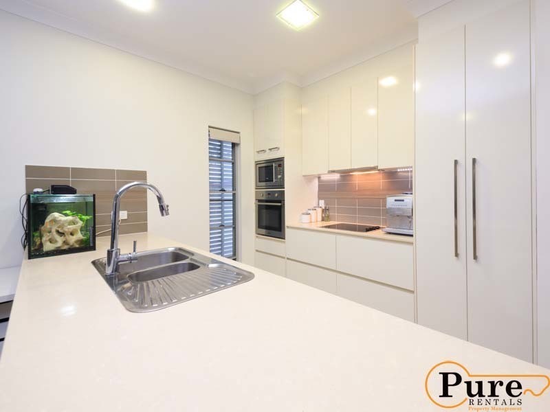 4/26 Embie Street, Holland Park West QLD 4121