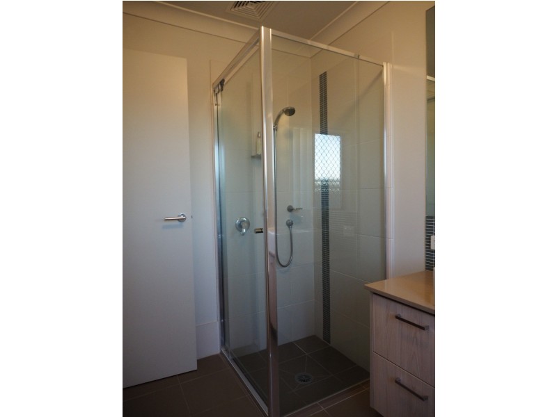 6 Churchill Circuit, Banyo QLD 4014