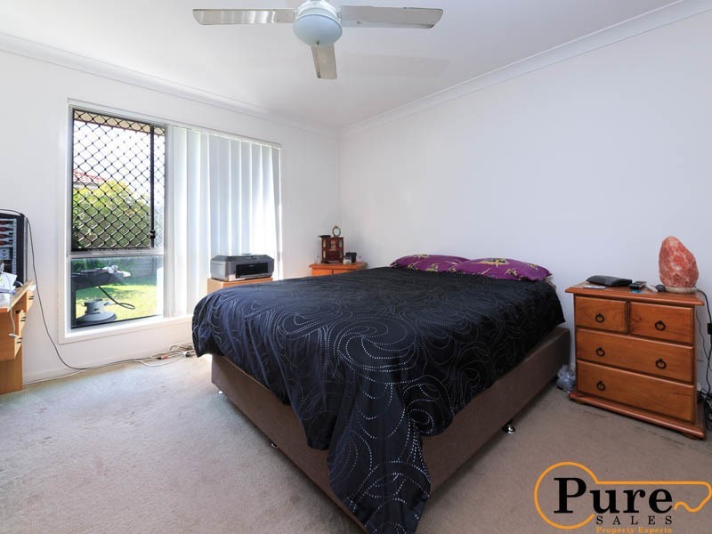 14 Resi Drive, Regents Park QLD 4118
