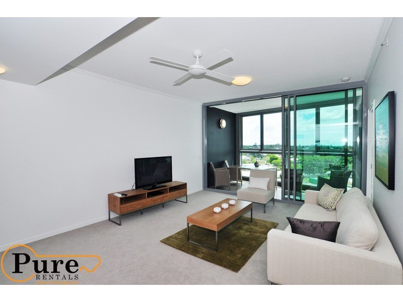 10703/8 Harbour Road, Hamilton QLD 4007