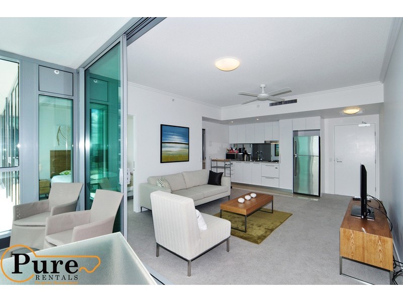 10703/8 Harbour Road, Hamilton QLD 4007