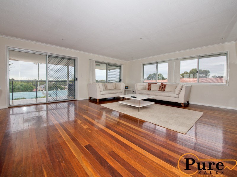 3 Claire Place, Wakerley QLD 4154