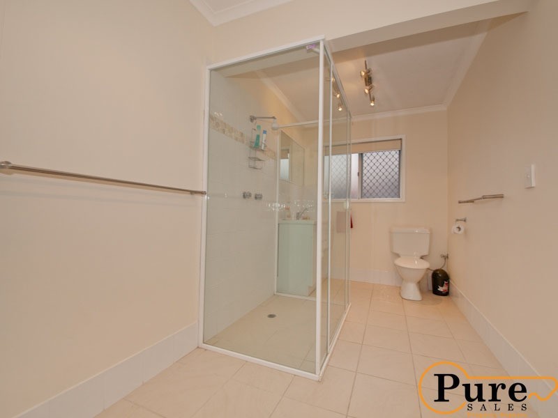 3 Claire Place, Wakerley QLD 4154