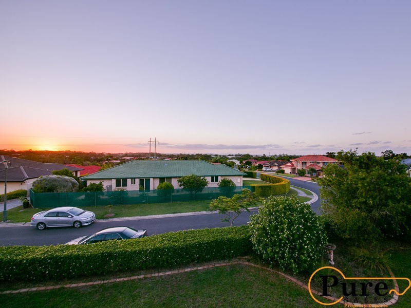 3 Claire Place, Wakerley QLD 4154