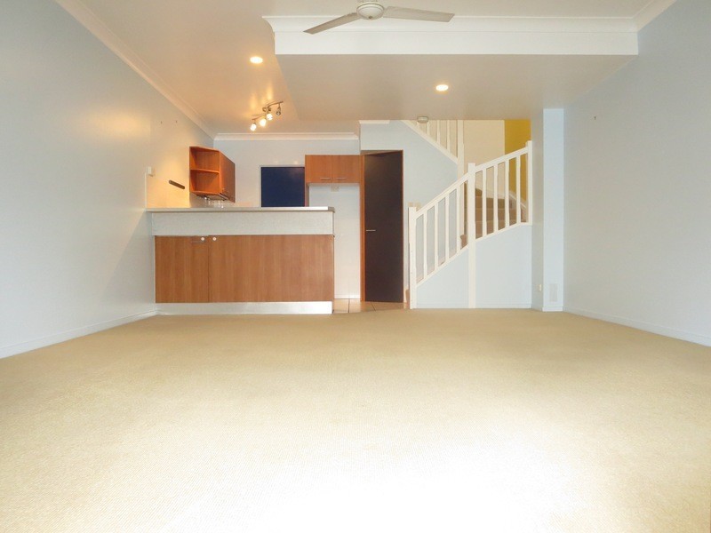 2/34 Querrin Street, Yeronga QLD 4104