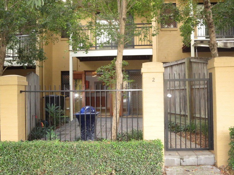 2/34 Querrin Street, Yeronga QLD 4104