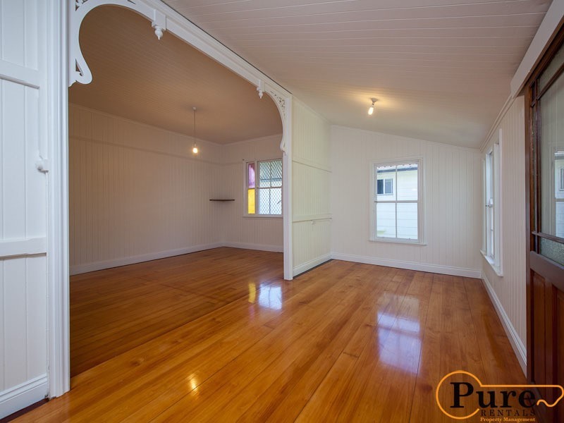 24 Ellesmere Street, Yeronga QLD 4104