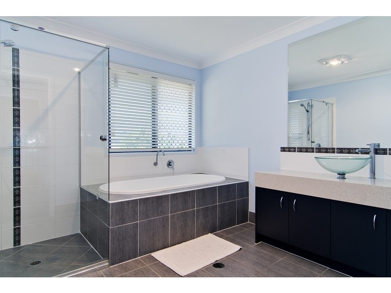 7 Atrium Way, Everton Hills QLD 4053