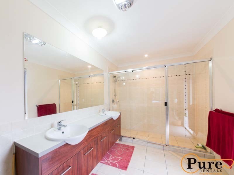 6 Gibbston Place, Doolandella QLD 4077