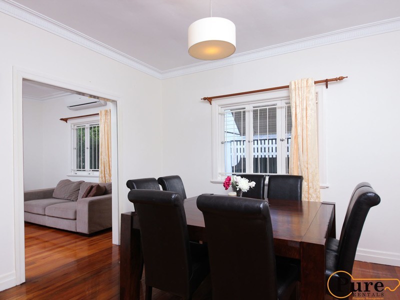 20 The Crescent, Coorparoo QLD 4151