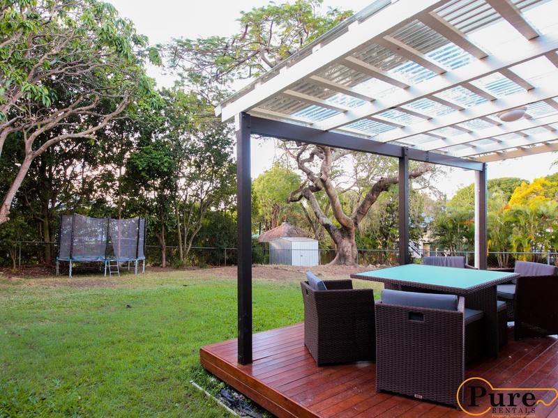 20 The Crescent, Coorparoo QLD 4151