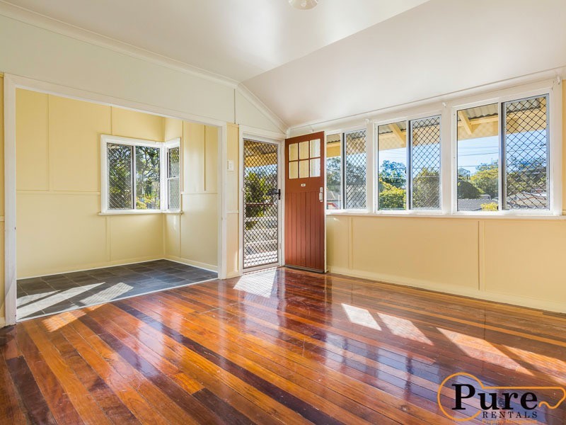 112 Mawson Street, Stafford Heights QLD 4053