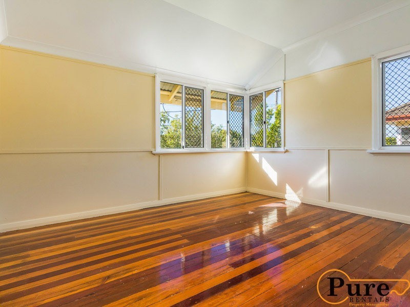 112 Mawson Street, Stafford Heights QLD 4053