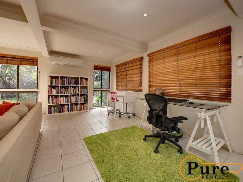 57 Ironside Street, St Lucia QLD 4067