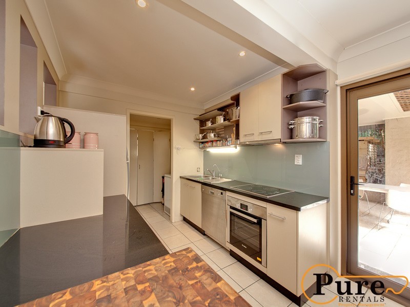 57 Ironside Street, St Lucia QLD 4067