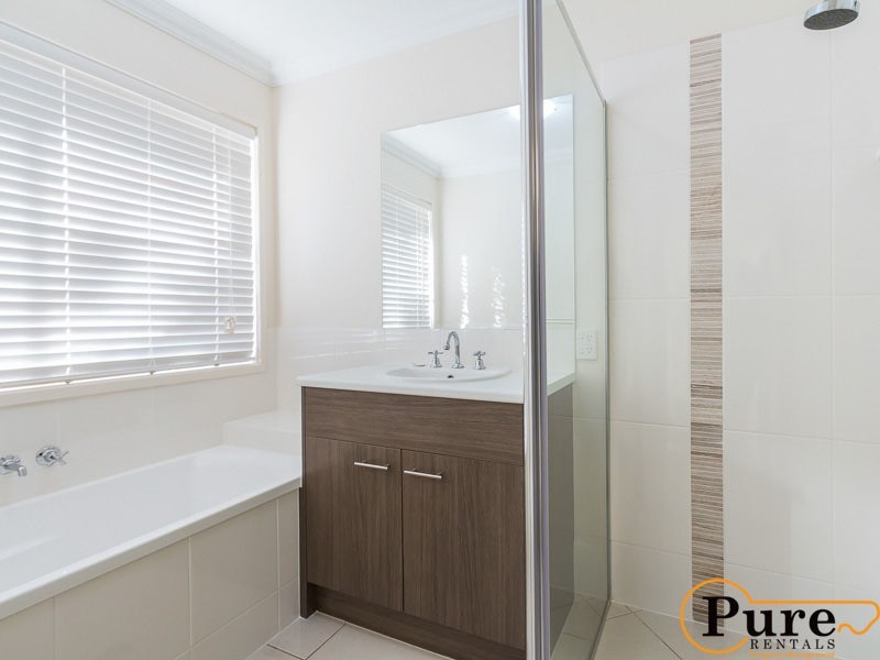 12A Deans Street, Clontarf QLD 4019