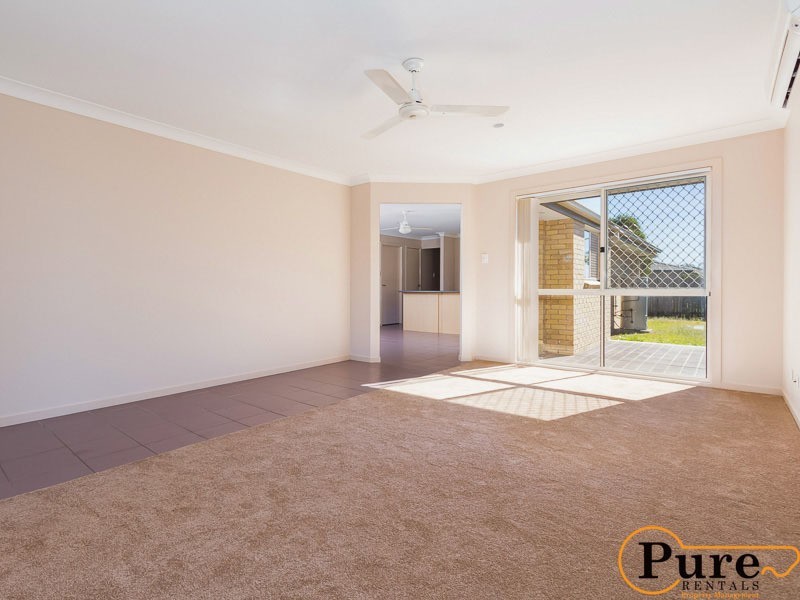 16 Lake Manchester Street, Logan Reserve QLD 4133