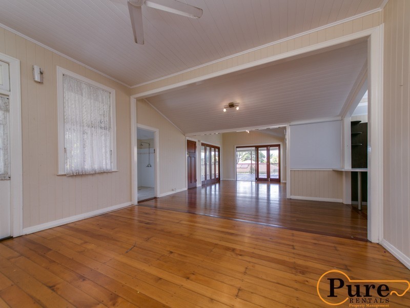 10 Kerwick Street, Redbank QLD 4301