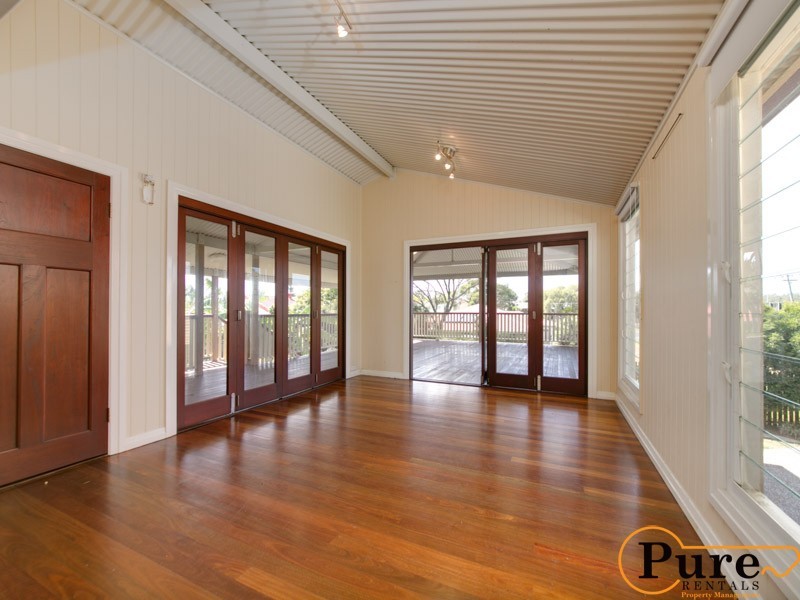 10 Kerwick Street, Redbank QLD 4301