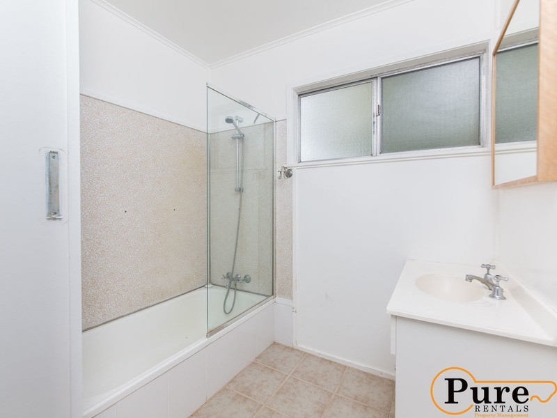 69 Eric Street, Goodna QLD 4300