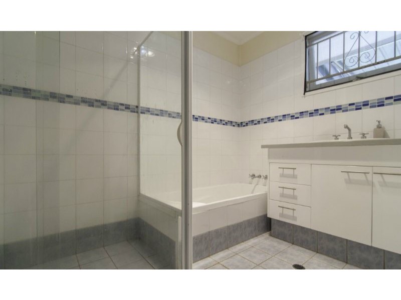 79 Maundrell Terrace, Chermside West QLD 4032