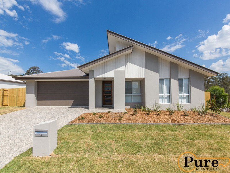 19 Conimbla Crescent, Waterford QLD 4133
