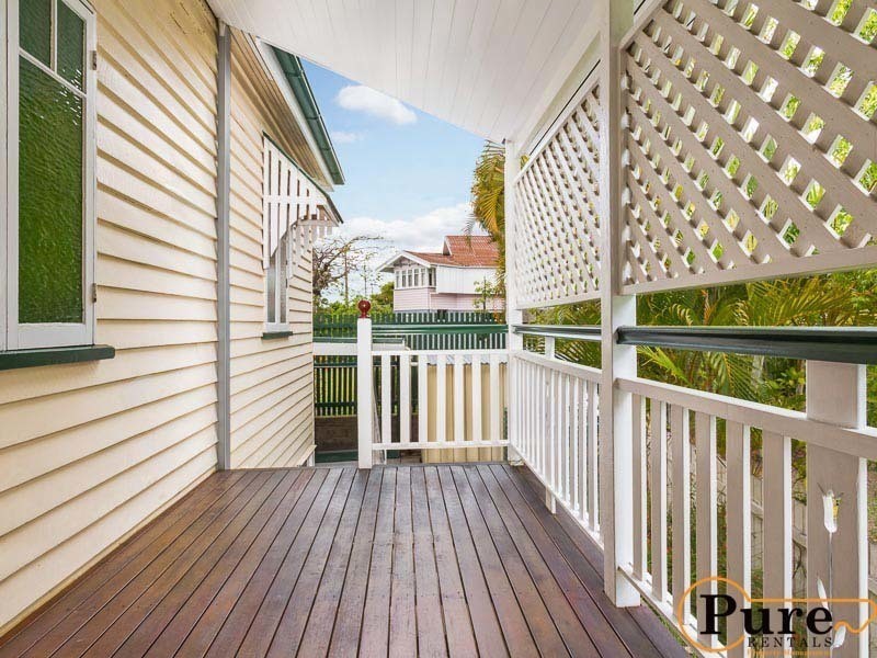 81 Lloyd Street, Camp Hill QLD 4152