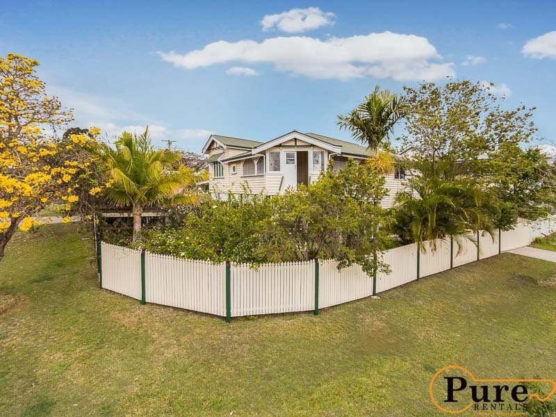 81 Lloyd Street, Camp Hill QLD 4152