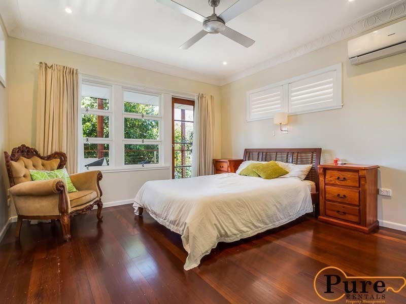 11 Ernest Street, Woody Point QLD 4019