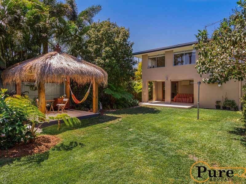 11 Ernest Street, Woody Point QLD 4019