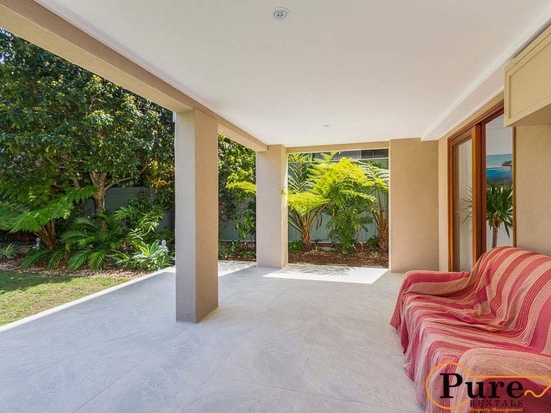 11 Ernest Street, Woody Point QLD 4019