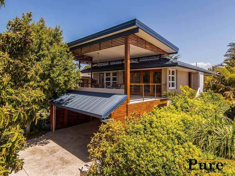 11 Ernest Street, Woody Point QLD 4019